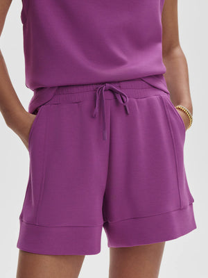 Atrium High-Rise Short 4.5" Striking Purple