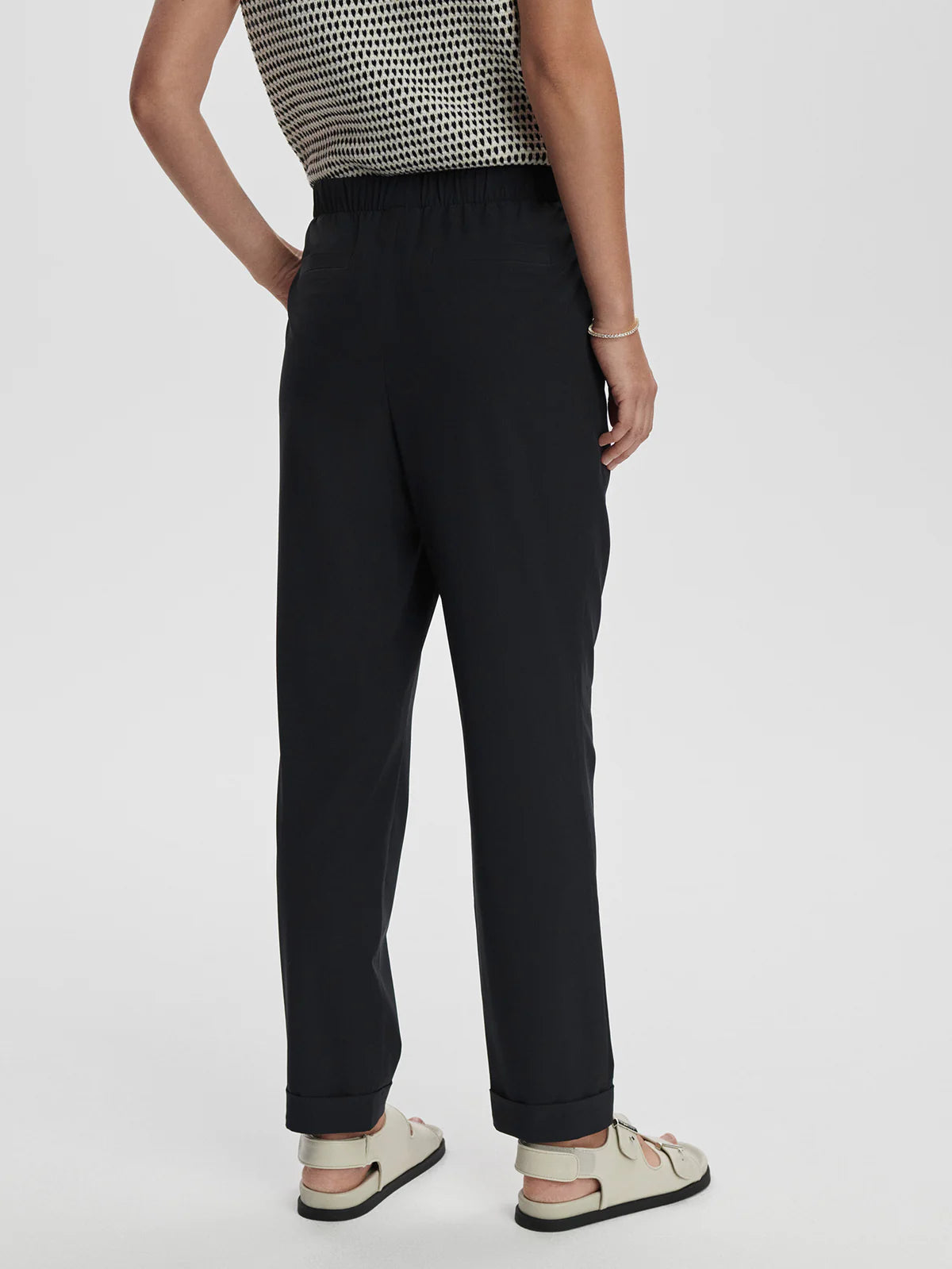 Alana Slim Tapered Cuff Pant 27