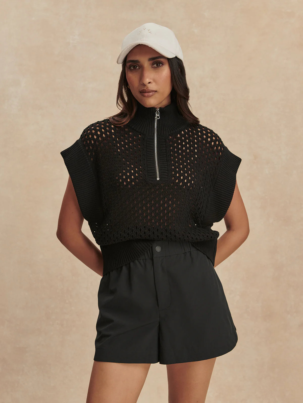 Nila Mid-Rise Short 3.5" Black - Eden Lifestyle