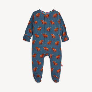 Word to Your Herd Modal Magnetic Footie