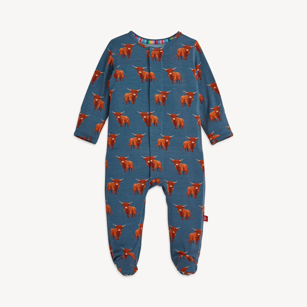 Word to Your Herd Modal Magnetic Footie