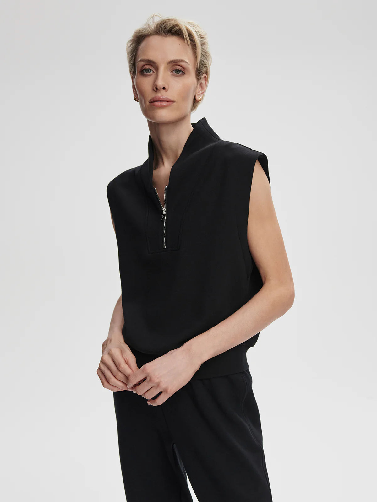Varley Loretta Half-Zip Sleeveless Sweat Black - Eden Lifestyle