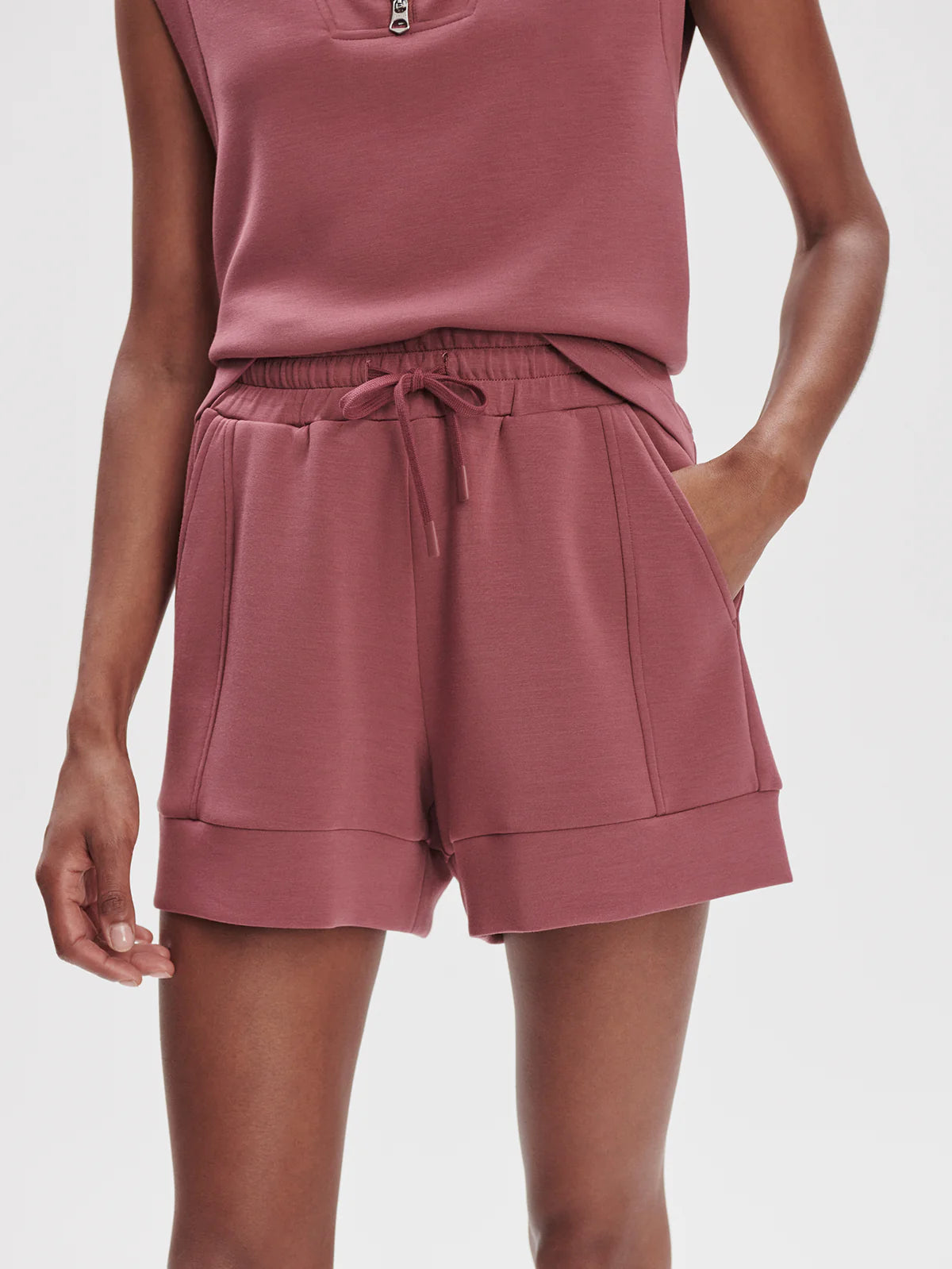 Atrium High-Rise Short 4.5" Wild Rhubarb - Eden Lifestyle