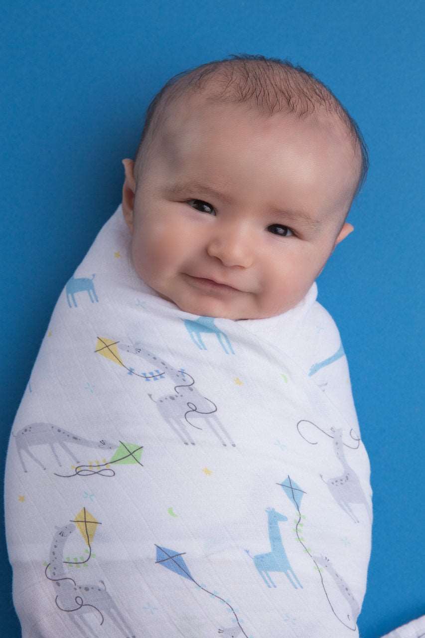 Angel Dear, Baby - Swaddles,  Angel Dear Giraffe with Kites Swaddle Blanket