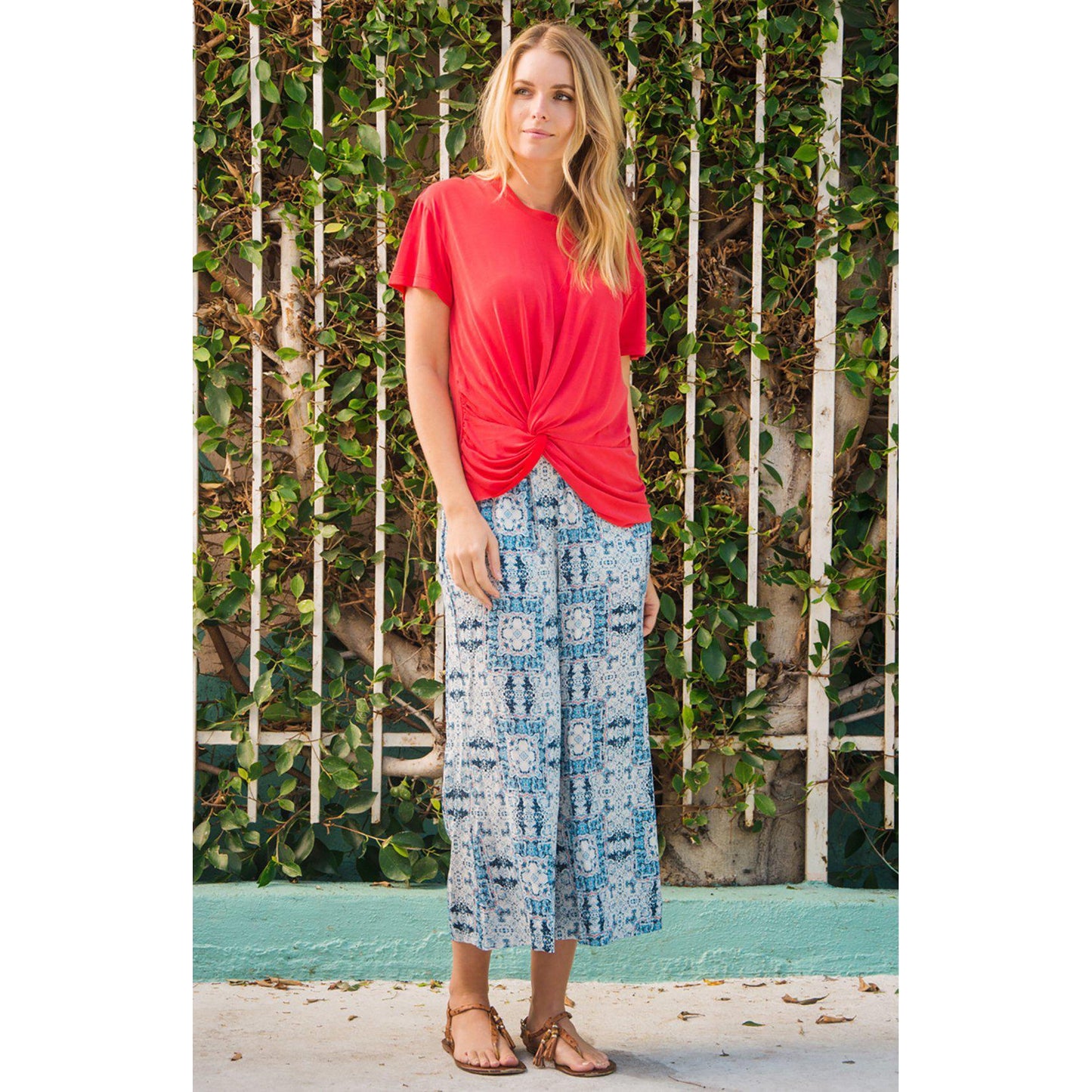 Wanderlux, Women - Shirts & Tops,  Kesdale Twist Tee