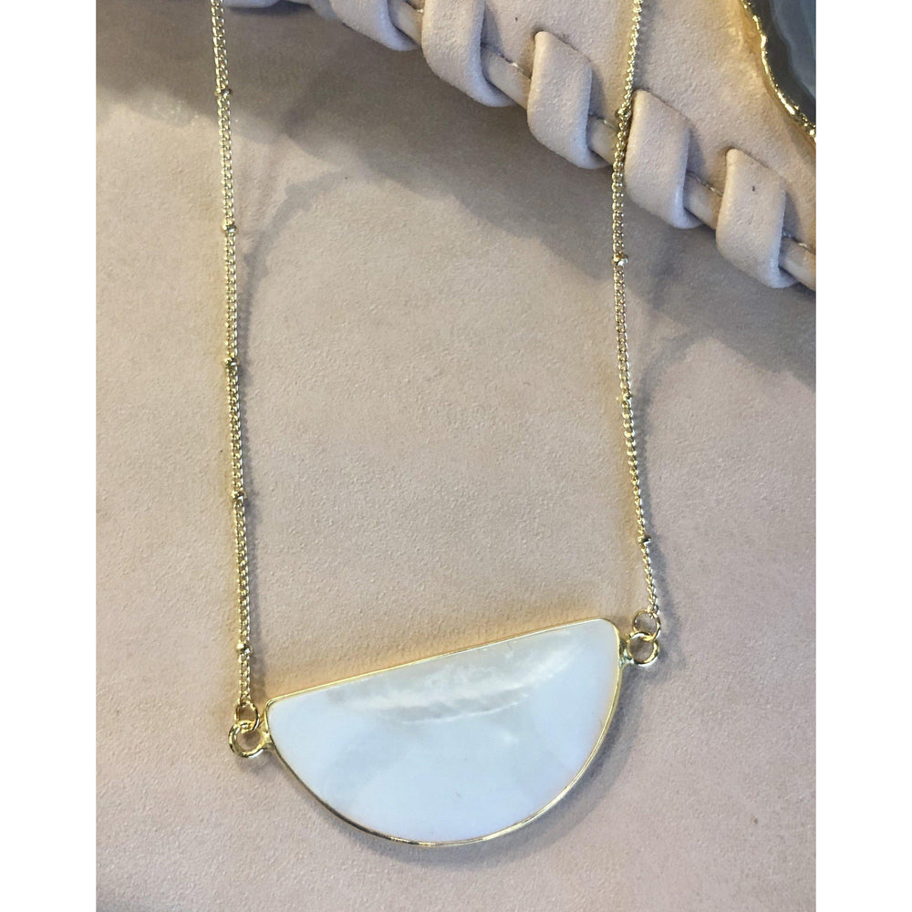 Eden Lifestyle, Accessories - Jewelry,  Gold Mother of Pearl Necklace