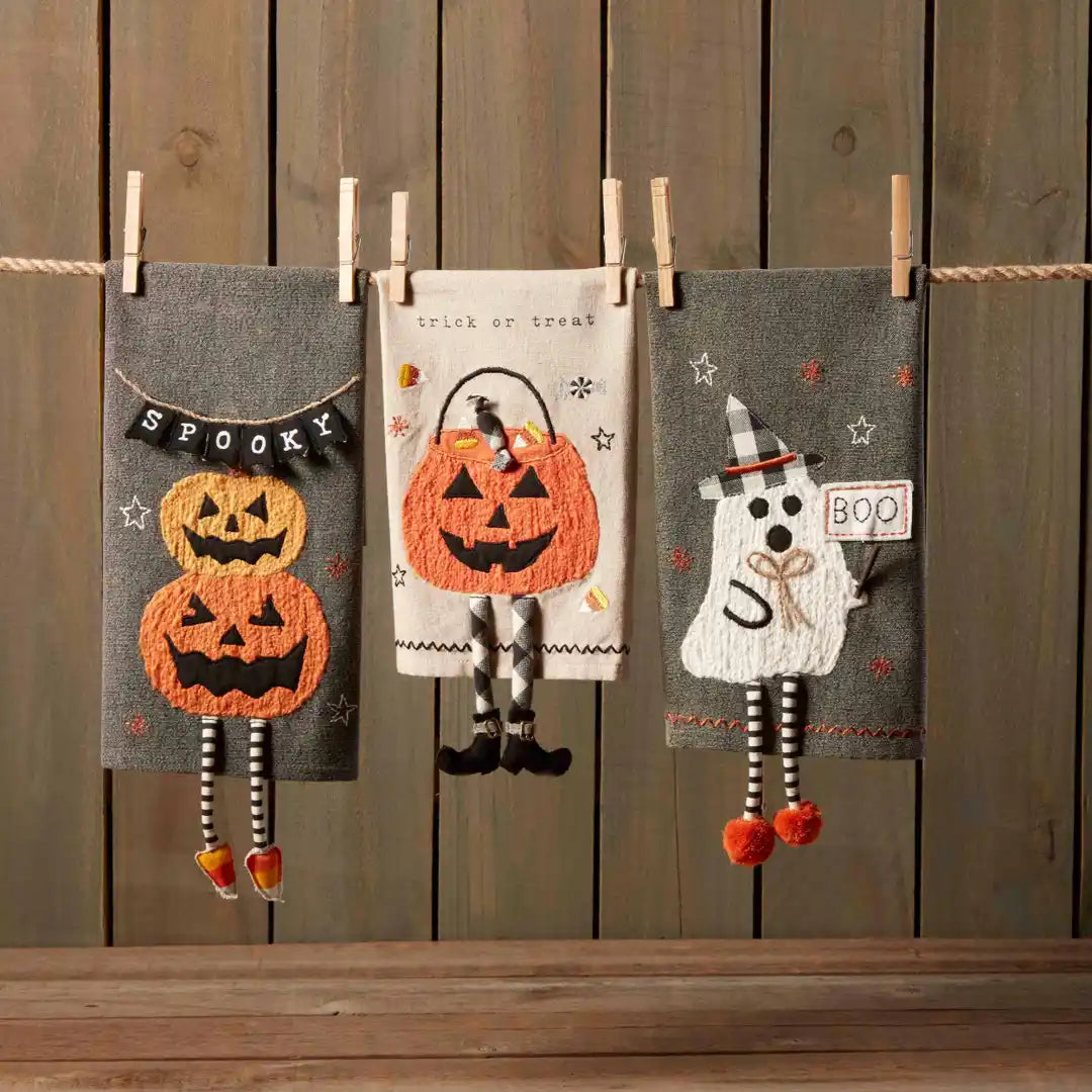 Mud  Pie Spooky Dangle Leg Towel - Eden Lifestyle